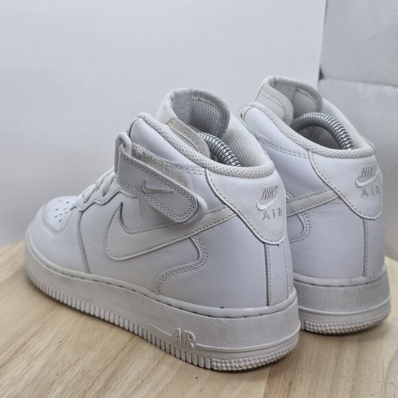 Women’s Size 7.5 - Nike Air Force 1 ‘07 Mid - White/White - 366731-100 - Picture 7 of 9